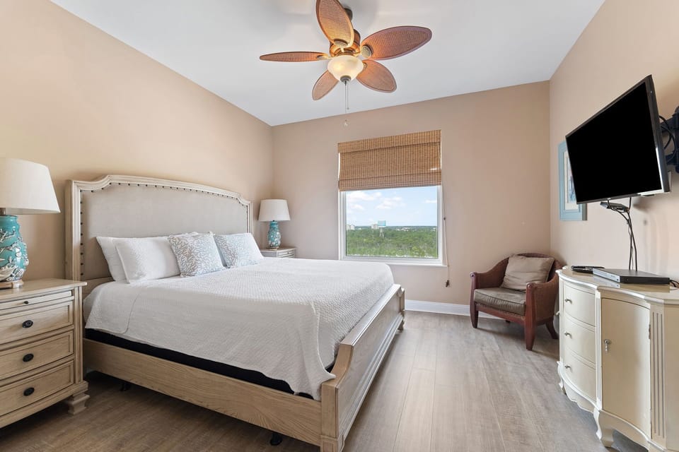 King guest bedroom 1