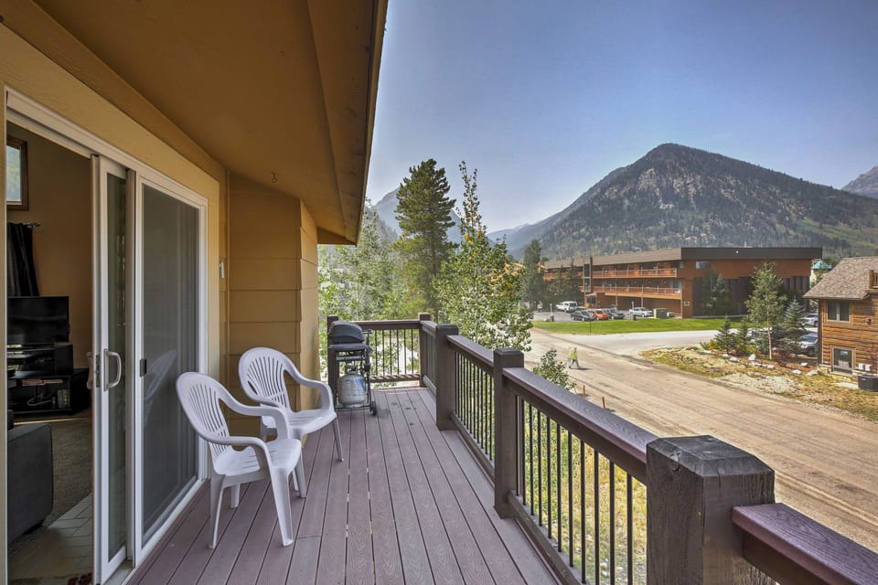 Exterior Space | View of Rocky Mountains | Gas Grill No Longer Available