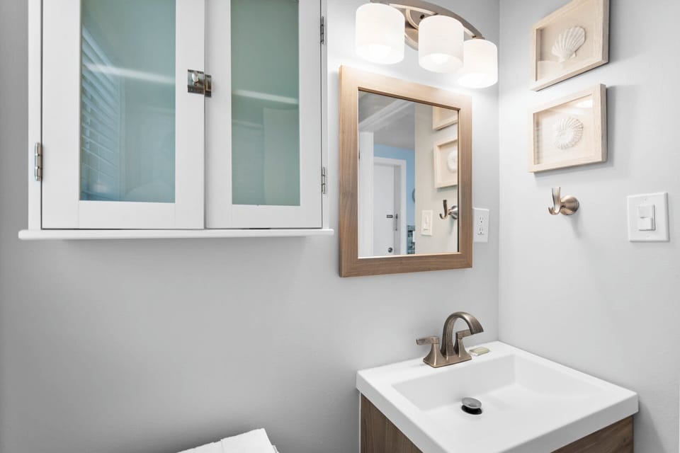 Surf Song 226 Bathroom