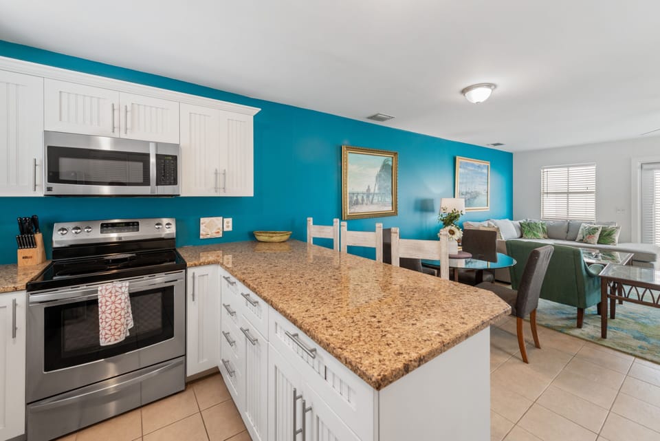 Artist's Condo @ Duval Square