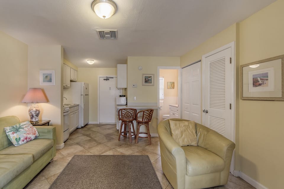 SS 335 Living Room