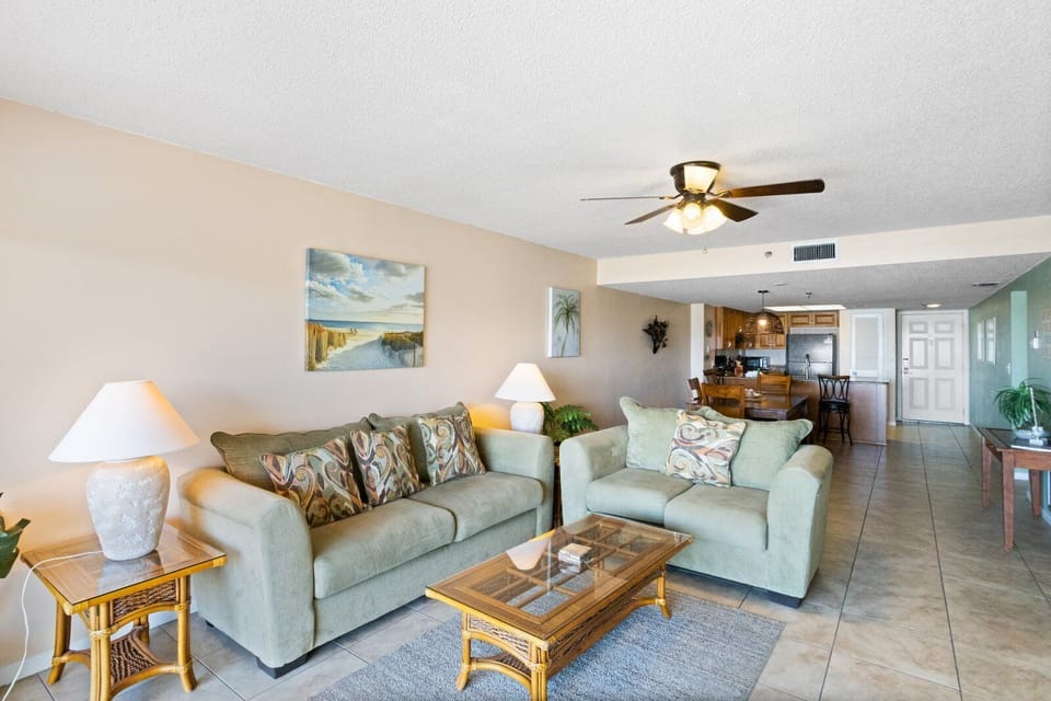 #303 Beach Place Condos