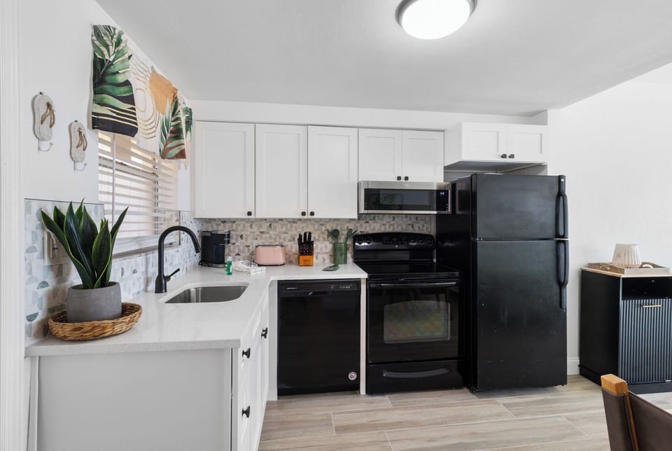 Full Kitchen
