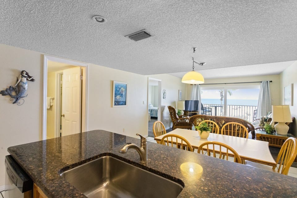 Beach Place 107 Kitchen