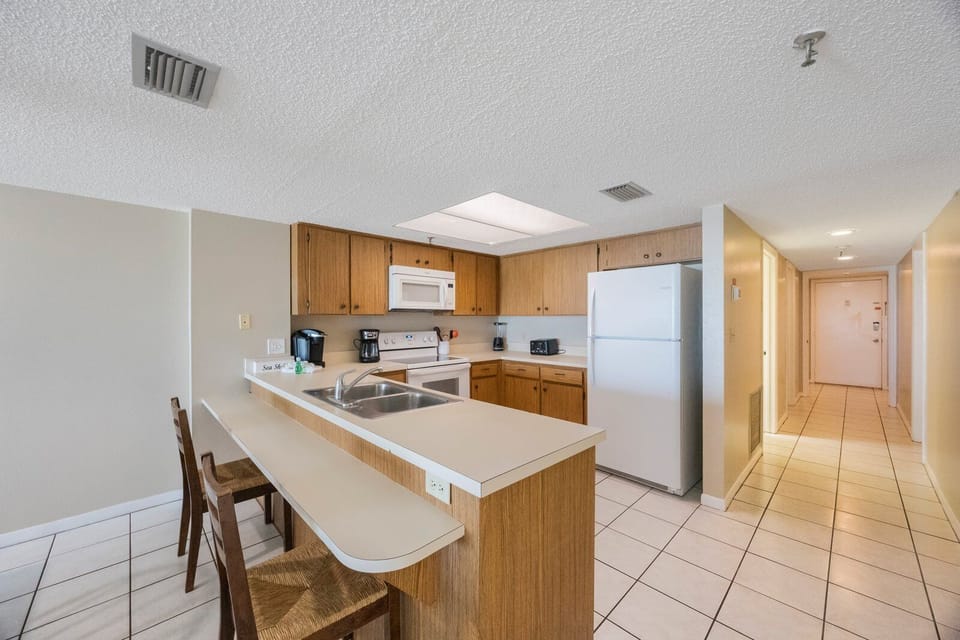 Kitchen 1-2