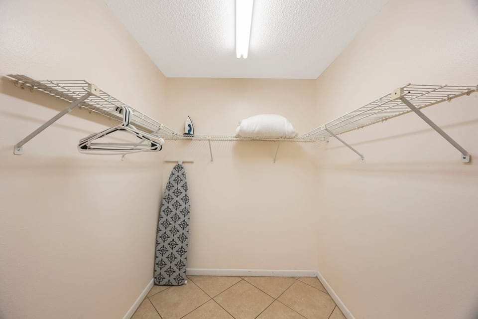 Walk in Closet