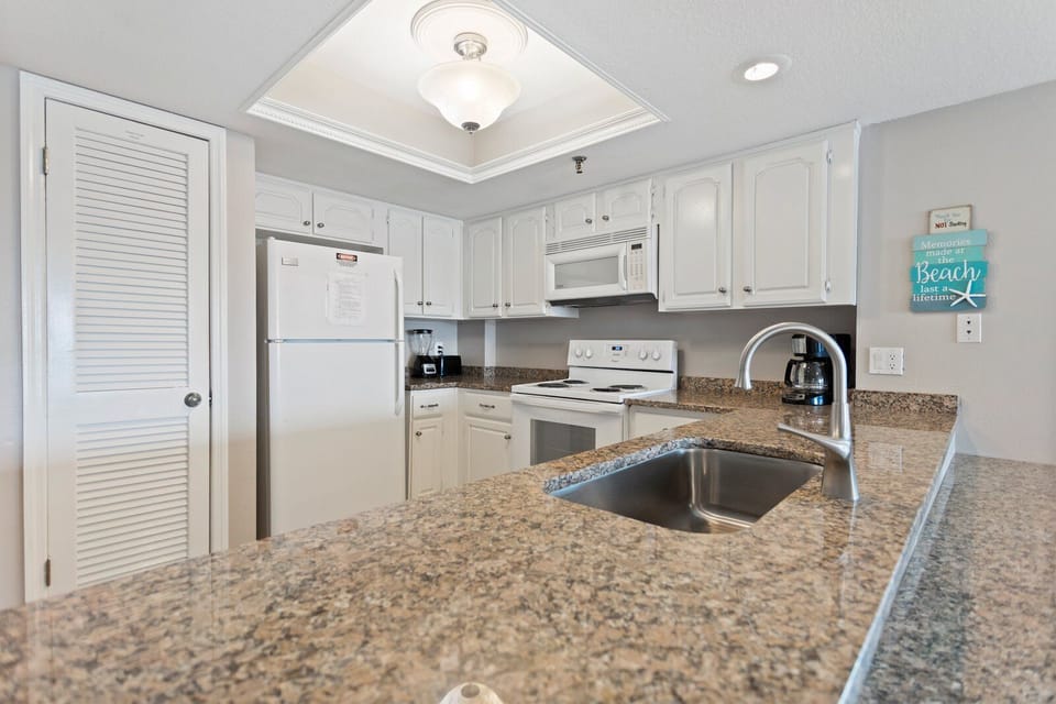 Beach Place 304 Kitchen
