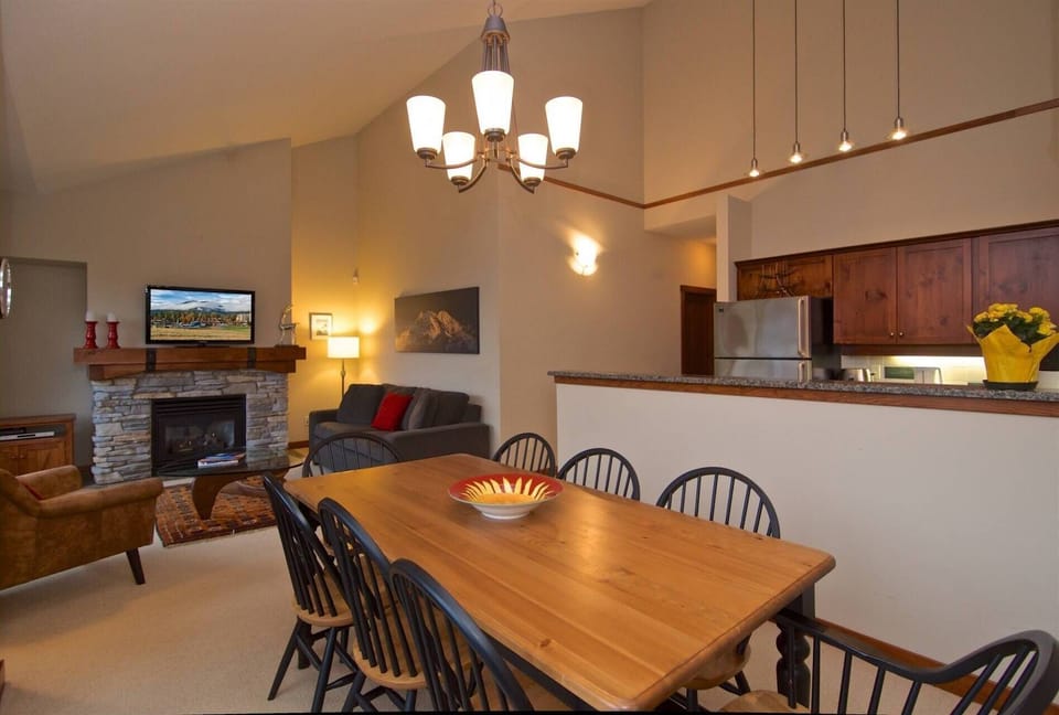 Lots of natural light through into the open Living area