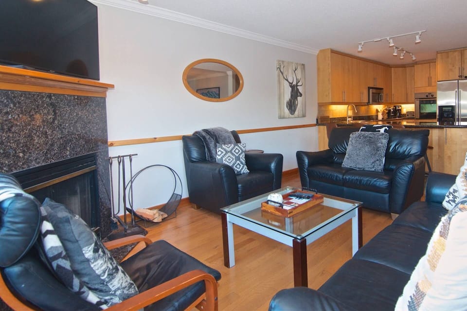 New modern decor Dec 2024