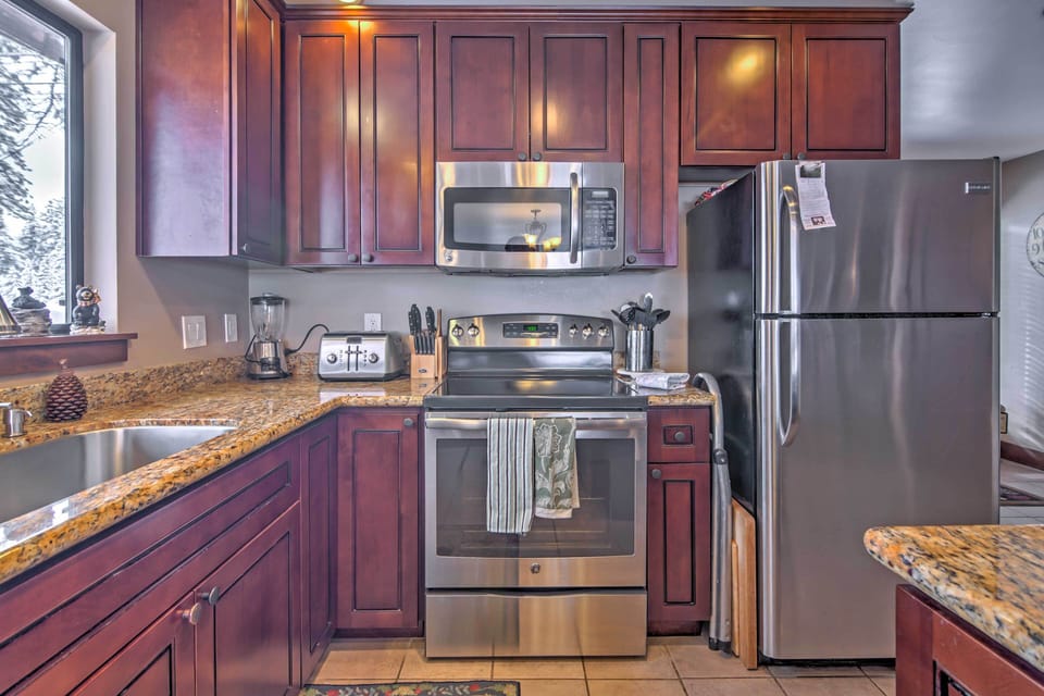 Kitchen | Stainless Steel Appliances