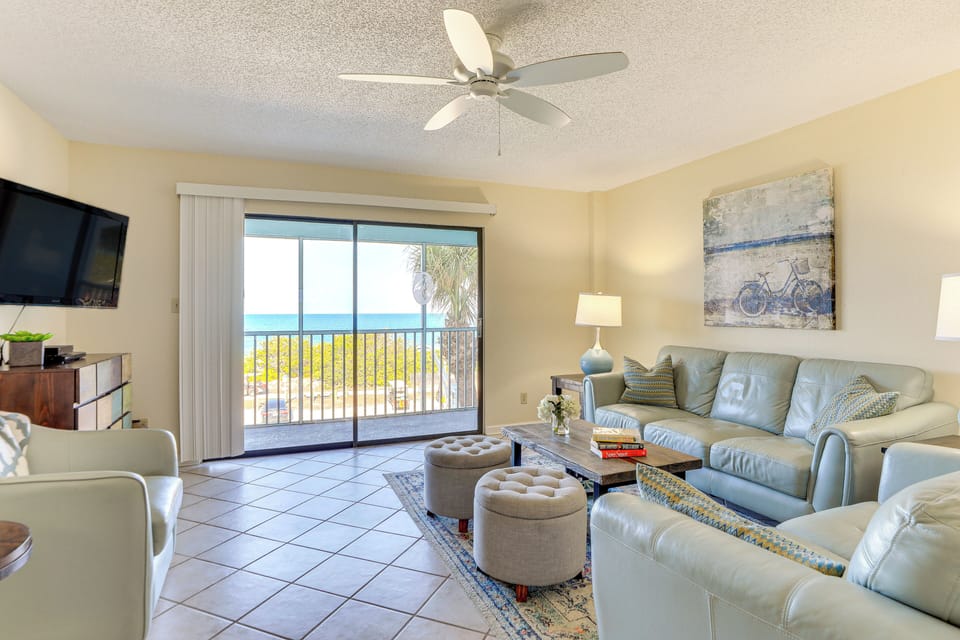 Bradenton Beach Vacation Rental | 2BR | 2BA | 1,000 Sq Ft | Steps to Enter