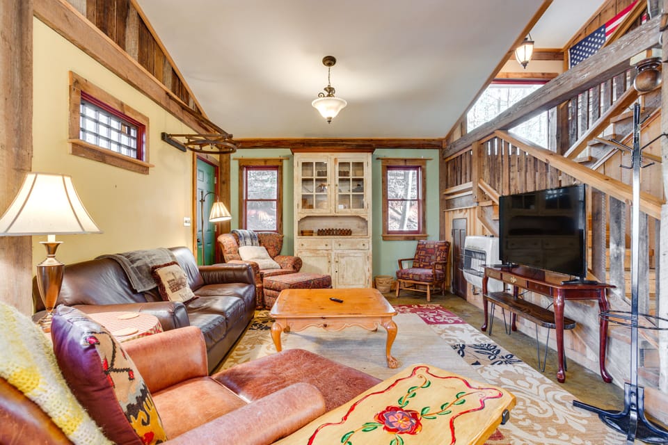 Living Room | Free WiFi