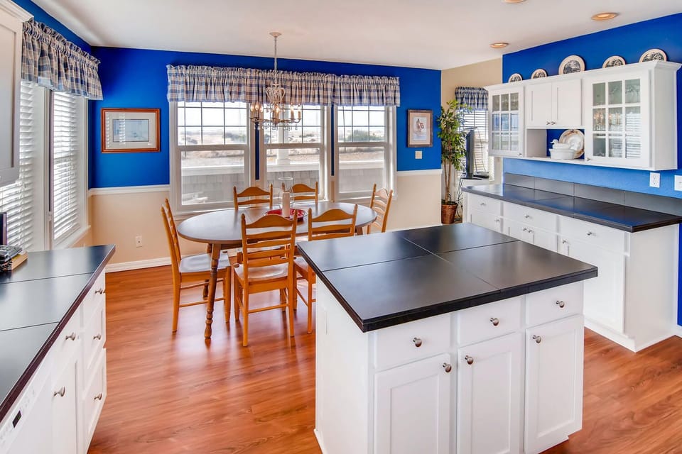 Beachwood Estate - VR 365 - Spacious open kitchen with dining for 8 and cabinetry