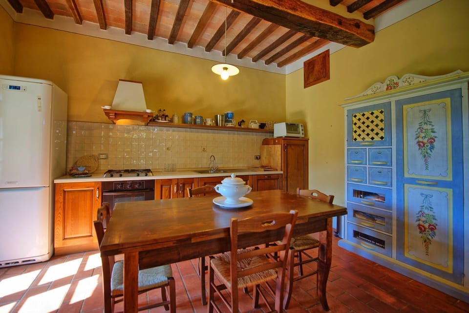 Dining Room, Kitchen