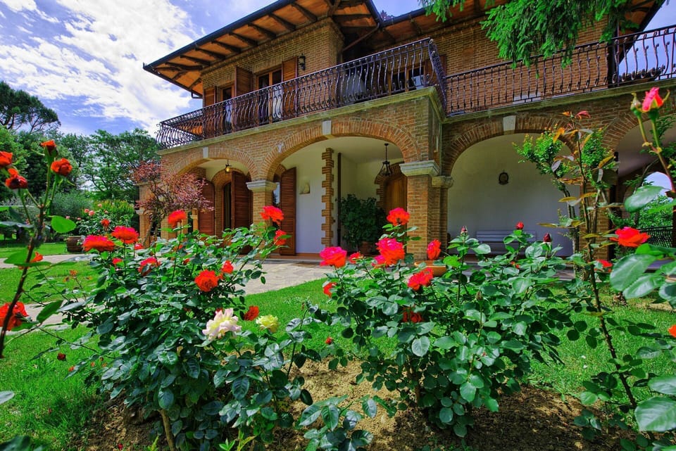 Building Exterior, Garden