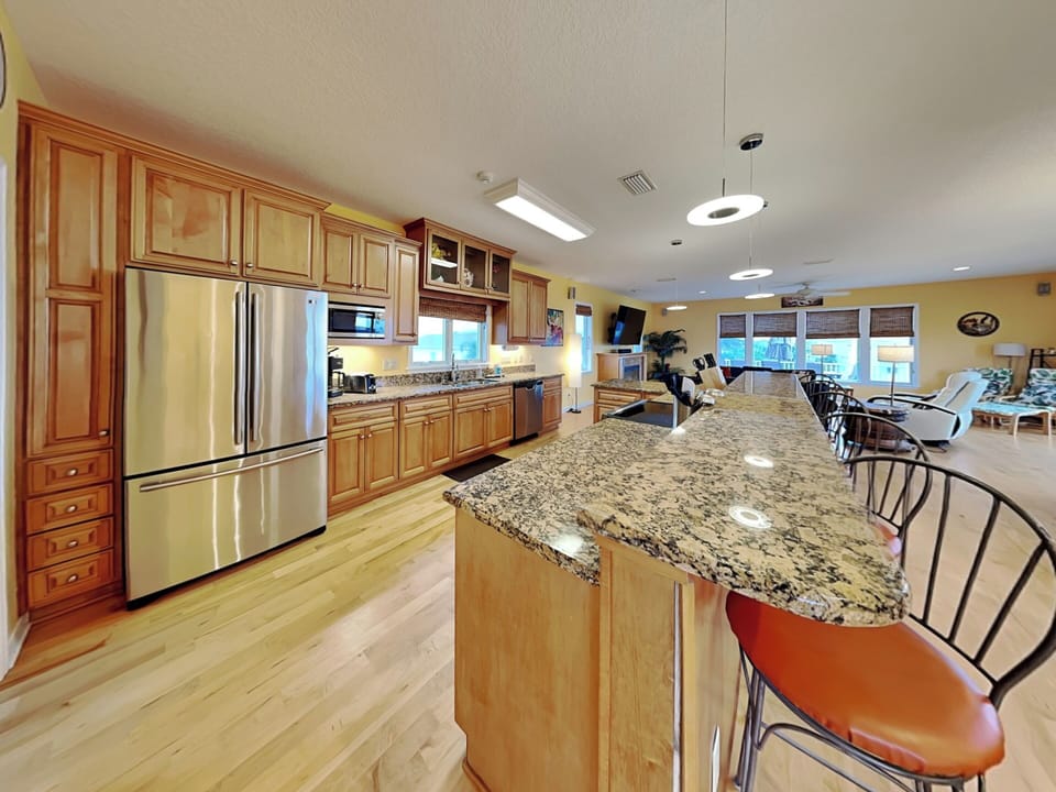 Fully Equipped Kitchen with Stainless Steel Appliances - Second Floor