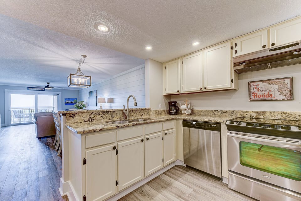 Fully Equipped Kitchen with Stainless Steel Appliances