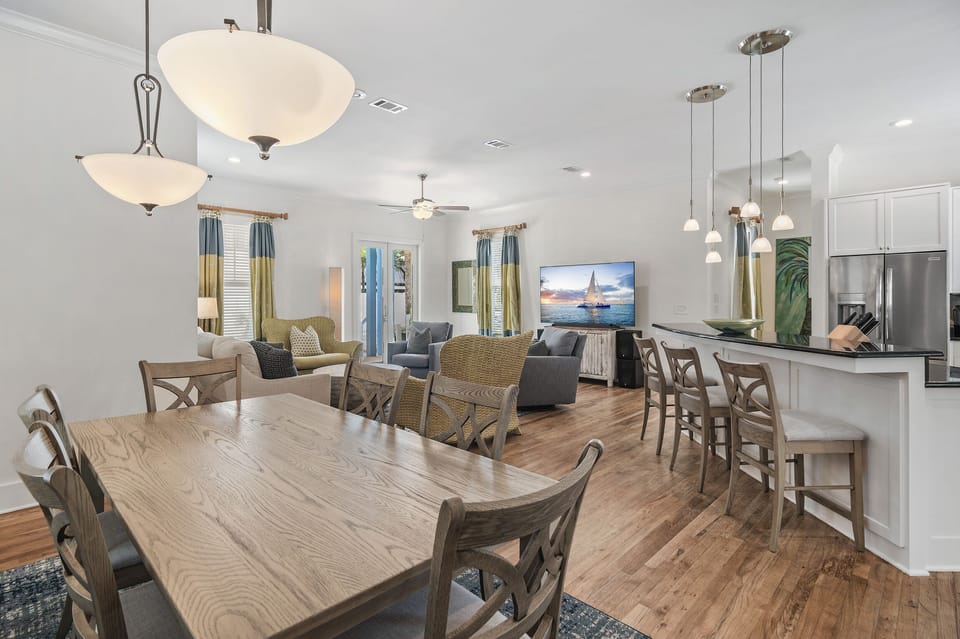 My Blue Heaven - Water's Edge at Seacrest Beach - Dining/Kitchen Area