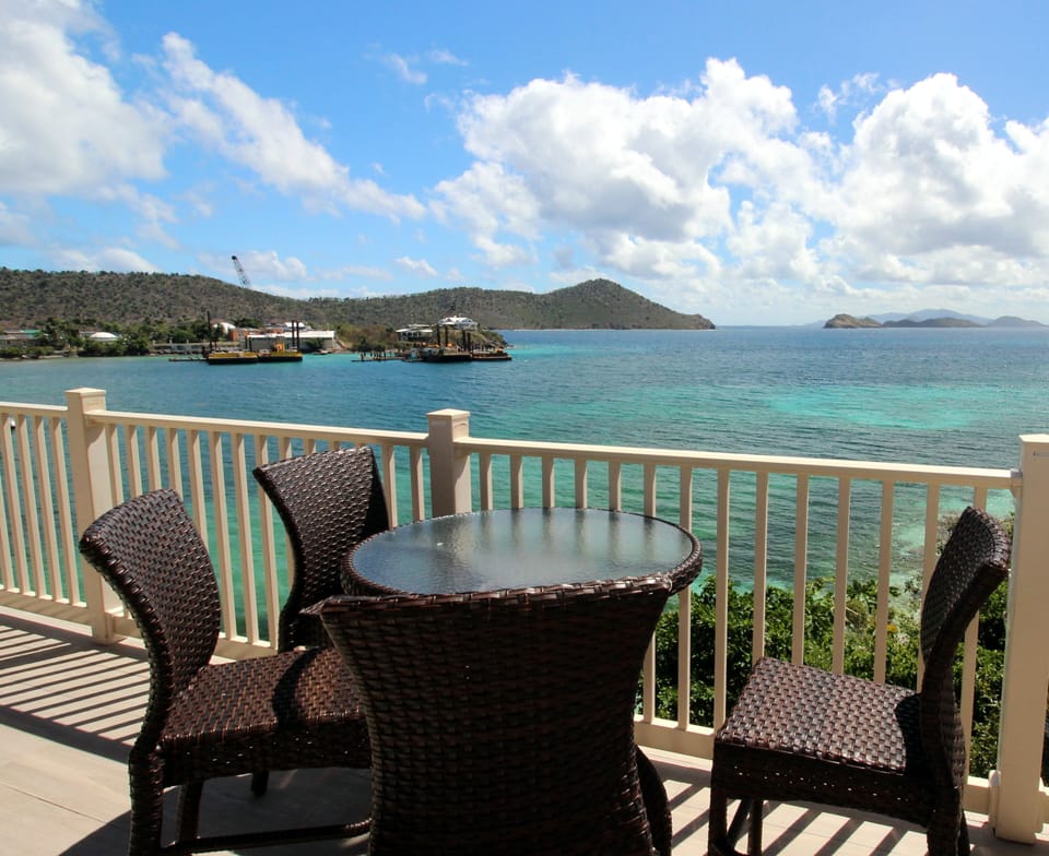 Outdoor dining with gorgeous views.
