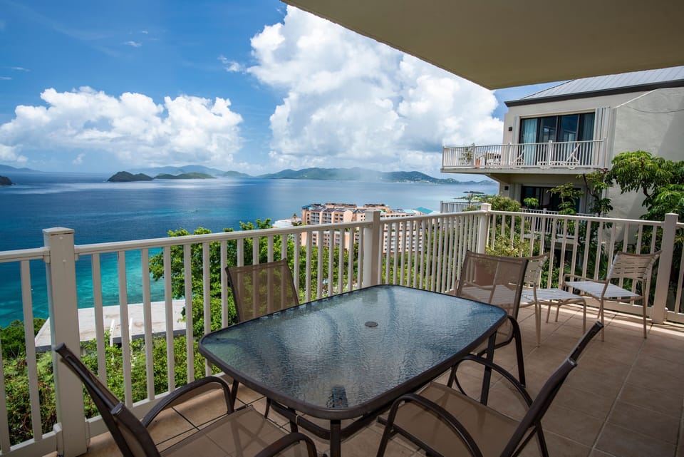 Outdoor dining with a view.