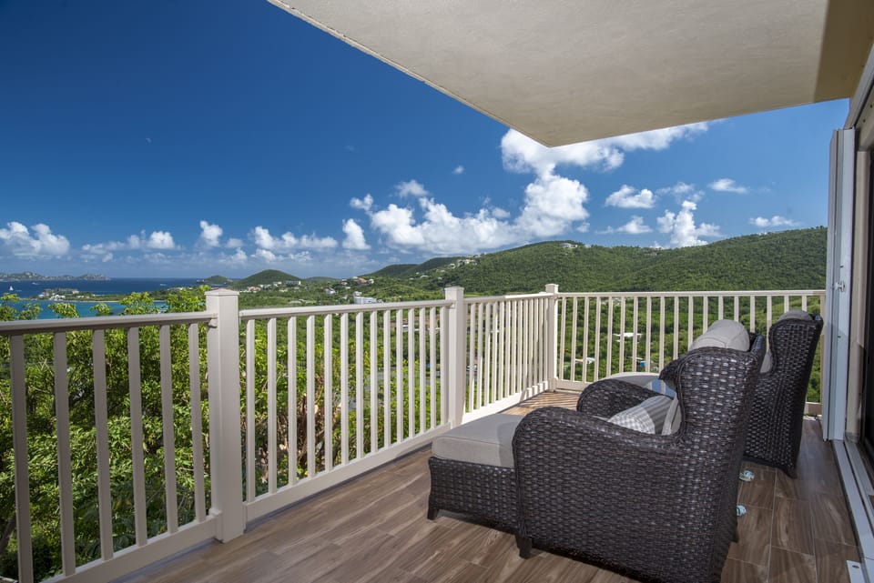 Amazing hilltop views!