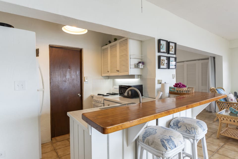 Dining Area - The kitchen opens to the dining area and offers the same amazing views.