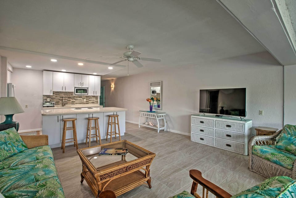 Living Room | Smart TV