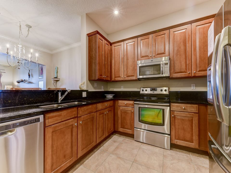 Fully Equipped Kitchen with Stainless Steel Appliances