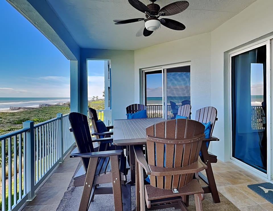 Outdoor Dining for Six with Ocean Views