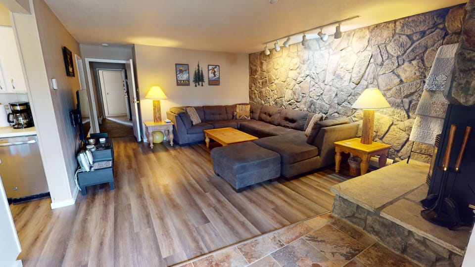Living Area with Flatscreen, Fireplace, Sofabed - Living Area with Flatscreen, Fireplace, Sofabed