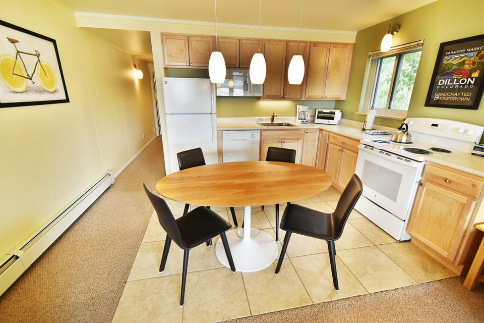 Fully Equipped Kitchen - Fully Equipped Kitchen