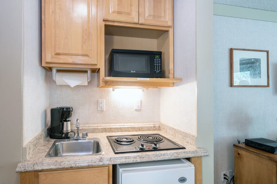 Kitchenette