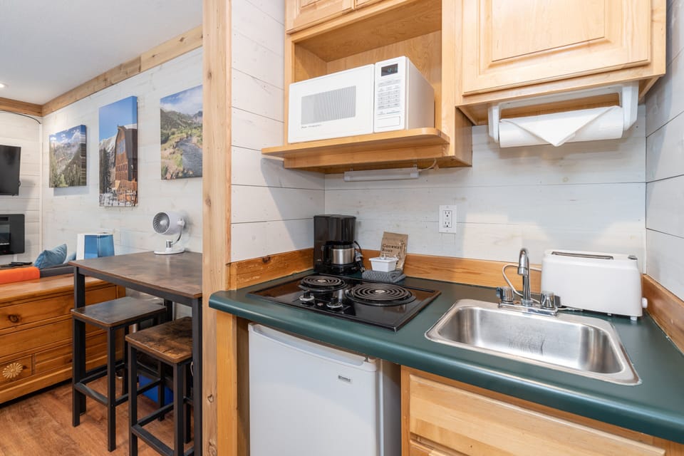 Kitchenette