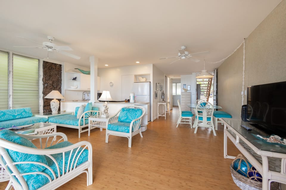 Living/dining area - Living/dining area