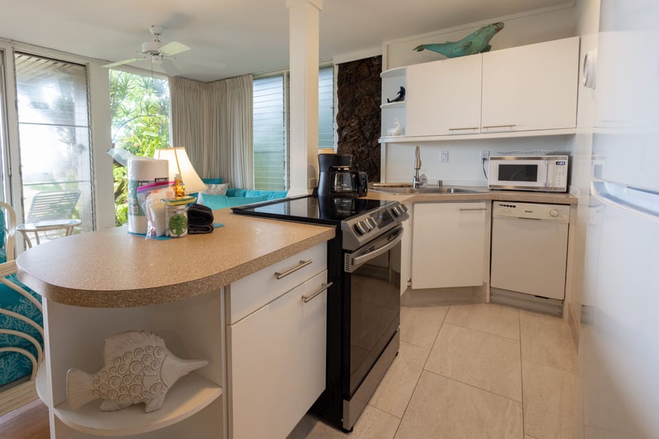 Full Kitchen!