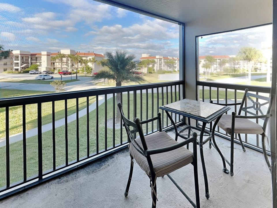 Welcome to Ocean Village Club G21!