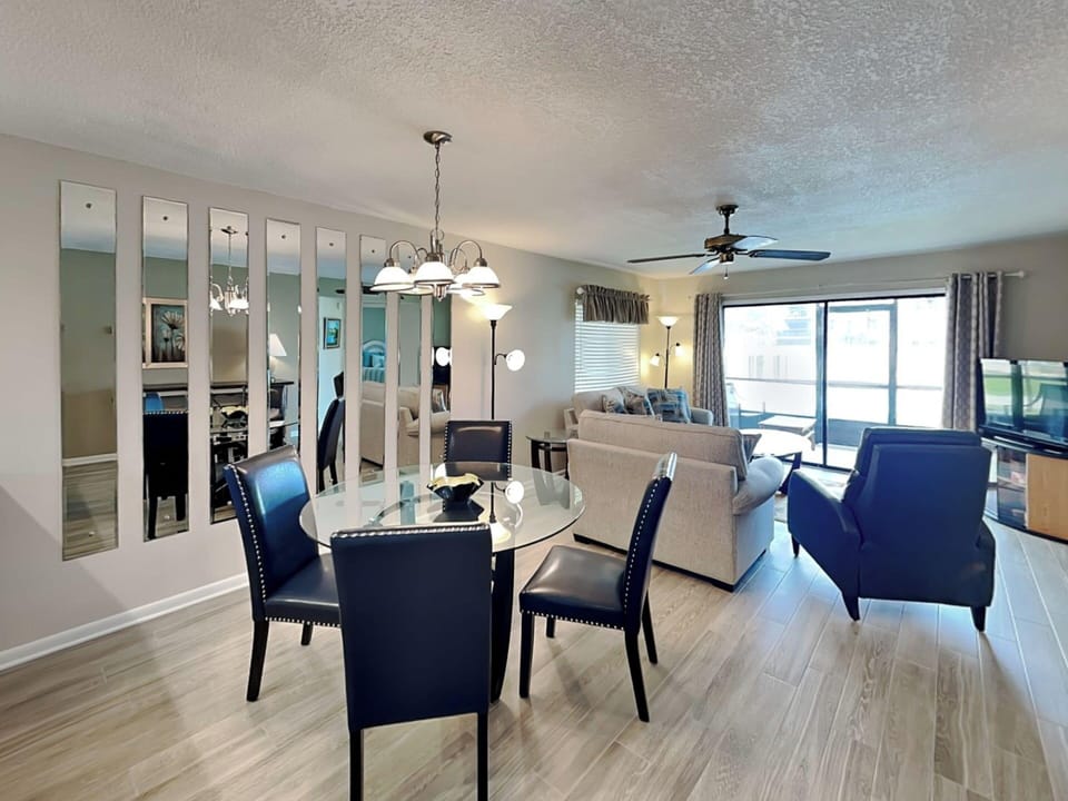 Welcome to Ocean Village Club E17