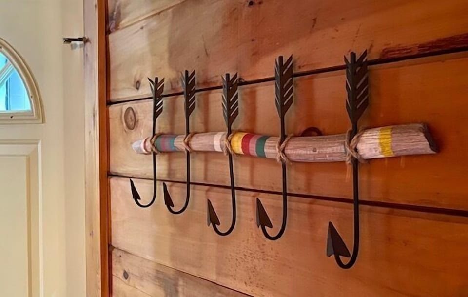 Hemlock Decor