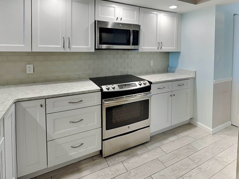 Fully Equipped Kitchen with Stainless Steel Appliances