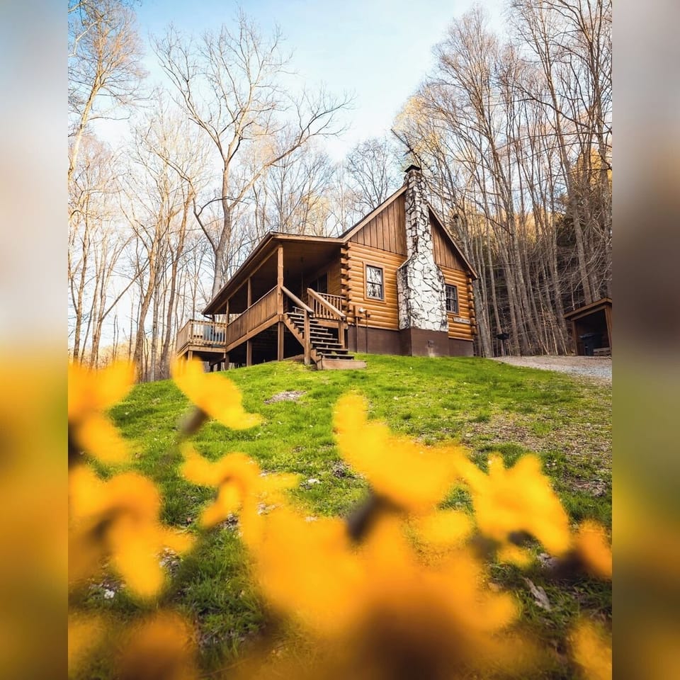 Pine Creek Exterior