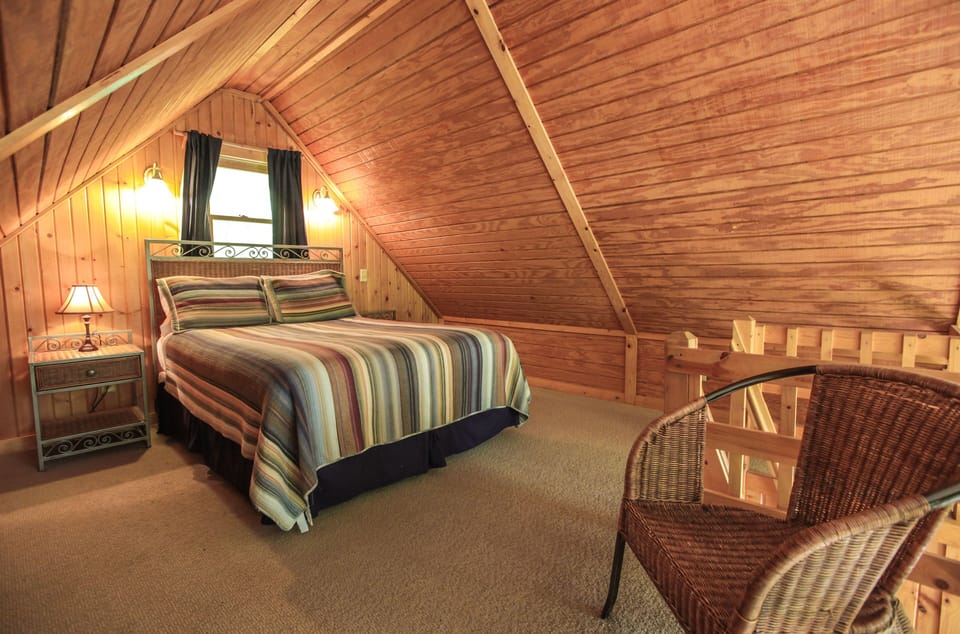 Laurelwood Loft Bedroom