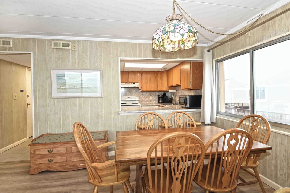 DINING-AREA
