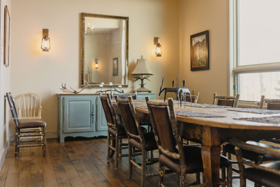 Dining Room - Summer