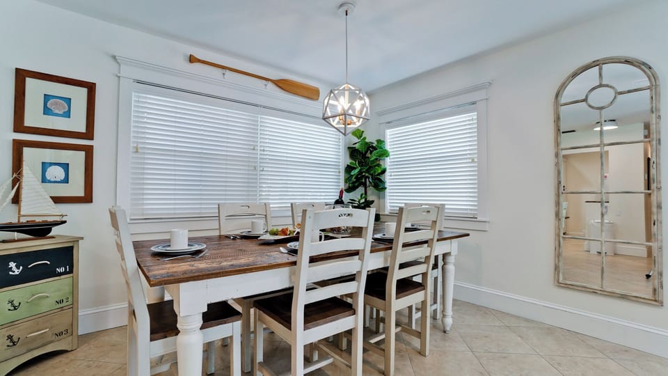 Formal seating for dinner inside