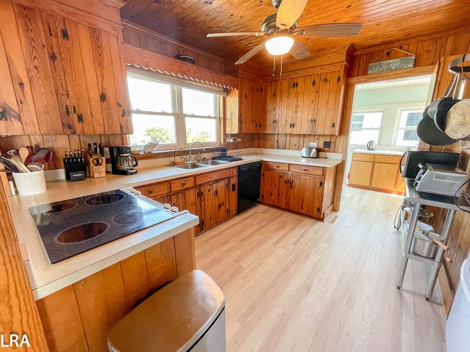 Kitchen -9