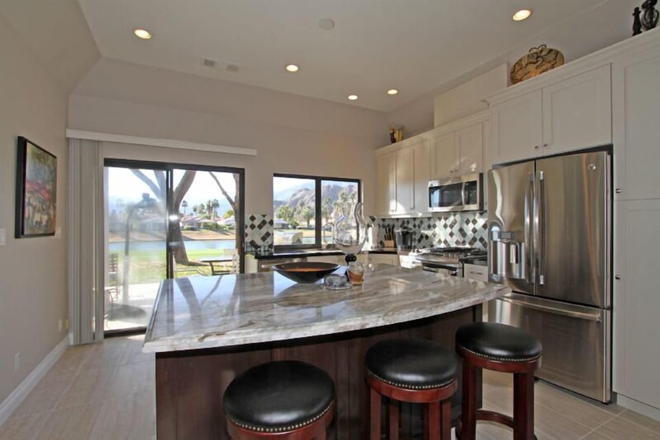 Kitchen island