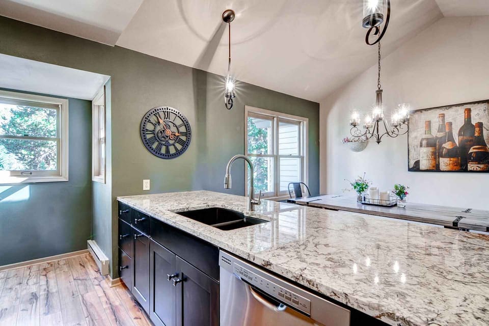 Stunning Brand New Kitchen