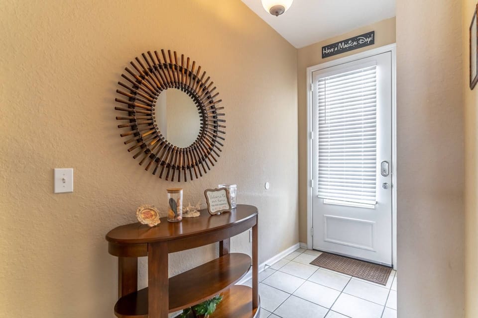 Foyer Entry - Parking Space Right Outside Front Door