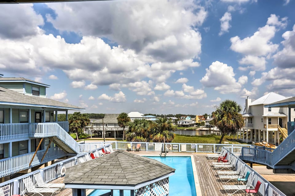 Gulf Shores Vacation Rental Condo | 500 Sq Ft | 1BR | 1BA | Stairs Required