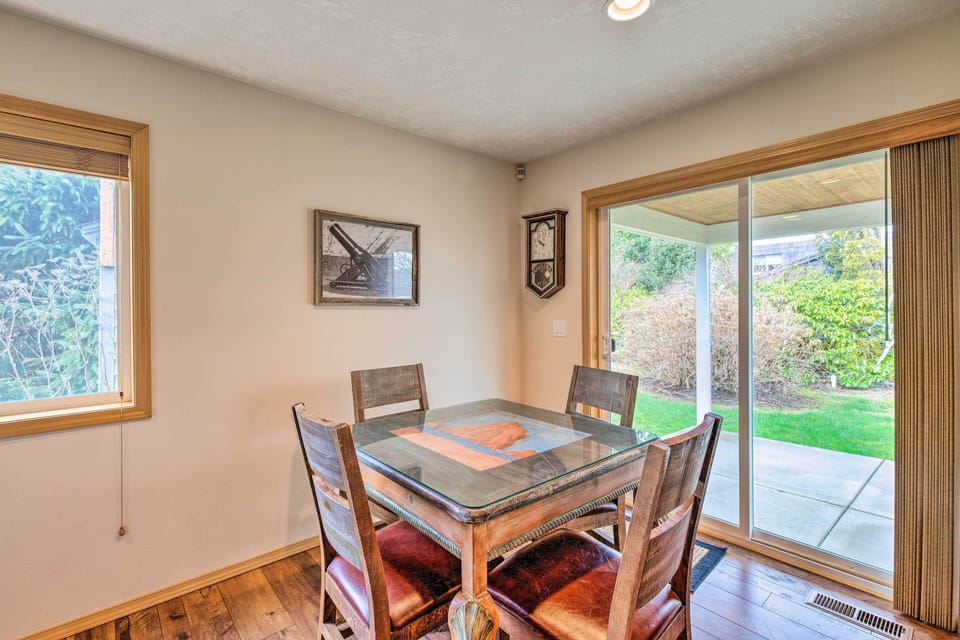 Dining Space | Dishware & Flatware